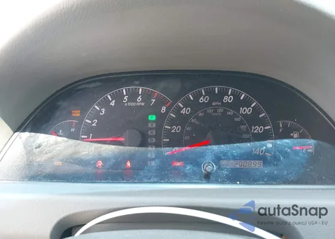 2005 Toyota Camry Le z USA, uszkodzony, nr VIN 4T1BE32K15U426477